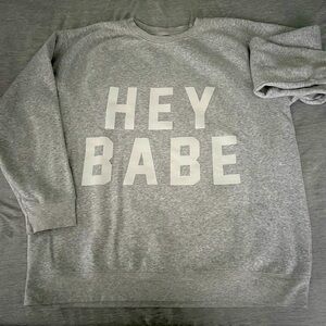 Brunette the Label - Hey Babe Oversided Crew Neck